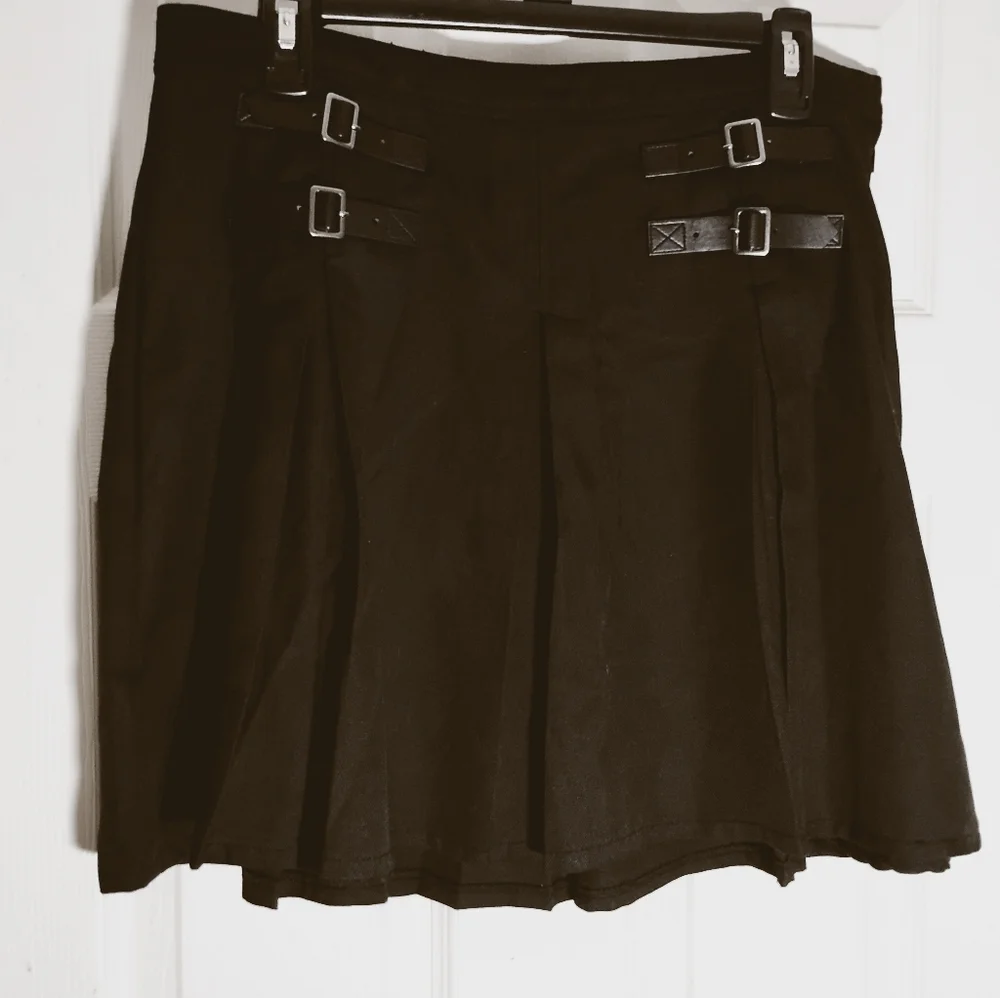 Hot Topic Pleated Mini Skirt Double Buckles